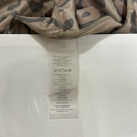 Size XS sunwren soft brown and grey color - Picture 5 of 5